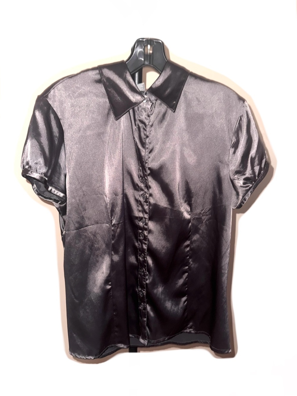 Ann Taylor Black Metallic Satin Short-Sleeve Button-Up Shirt